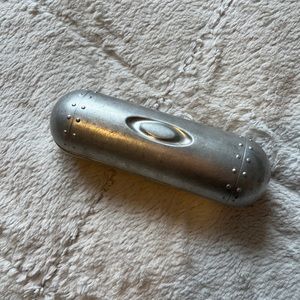 Oakley sunglasses torpedo case small